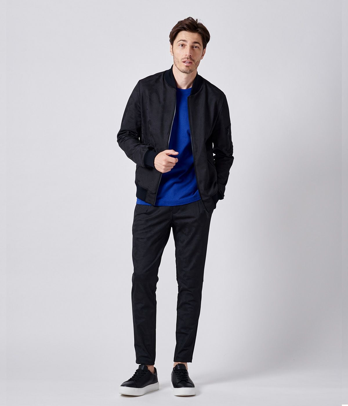 000000003884-16.jpg?size=xl&w=