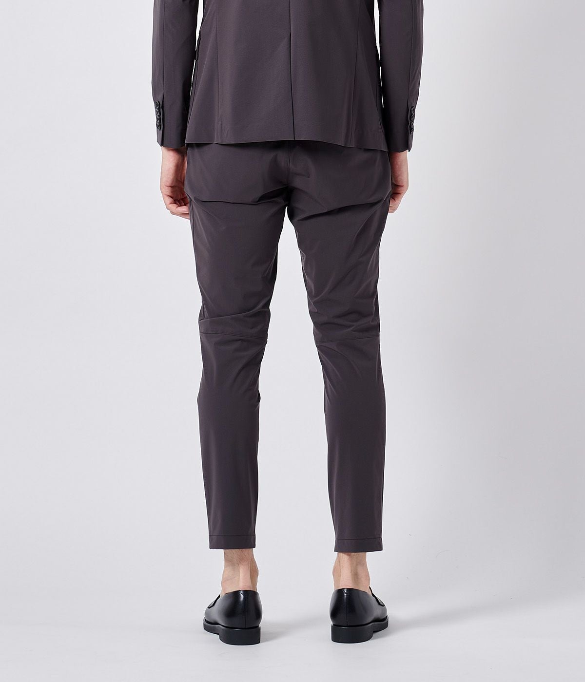 TRAVEL EASY TUCK PANTS | junhashimoto（ジュンハシモト）Official