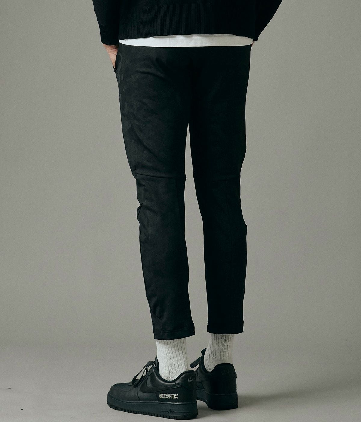 美品　junhashimoto カモフラ　チノパン　サイズ4 SLIM JERSEY PANTS -EMBOSS CAMO- | junhashimoto（ジュンハシモト